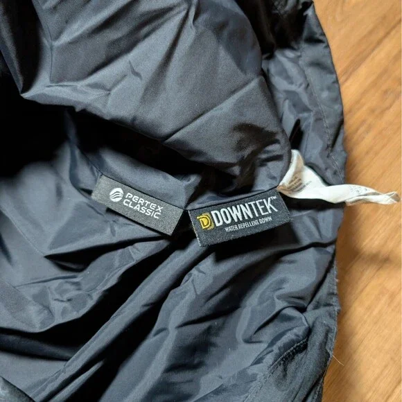 LL Bean Mountain Classic Down Parka Hooded Jacket Women M Downtek Pertex Puffer
